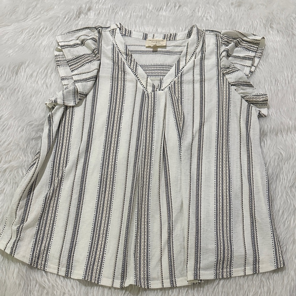 Chic Striped Blouse in Black and White